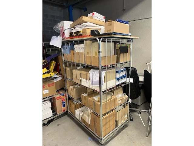 5 verijdbare magazijnkarren met grote partij kantoor benodigdheden - afbeelding 38 van  39