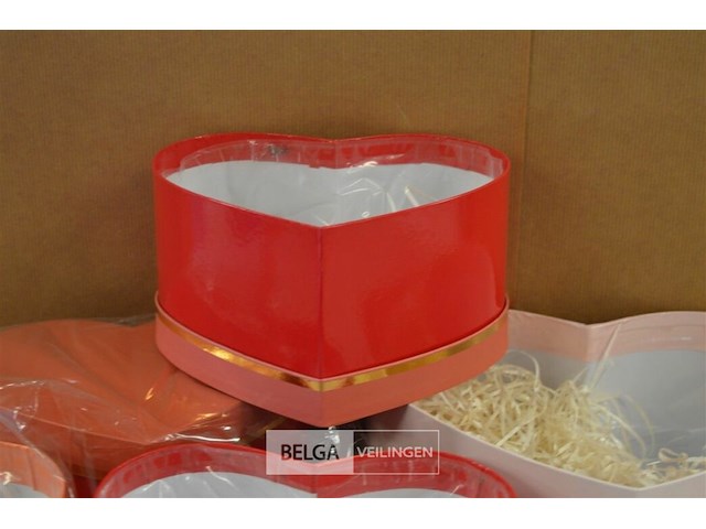 5 verpakkingsdoosjes in hartvorm - afbeelding 2 van  4