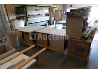 5 verrijdbare houten werkbanken - afbeelding 4 van  4