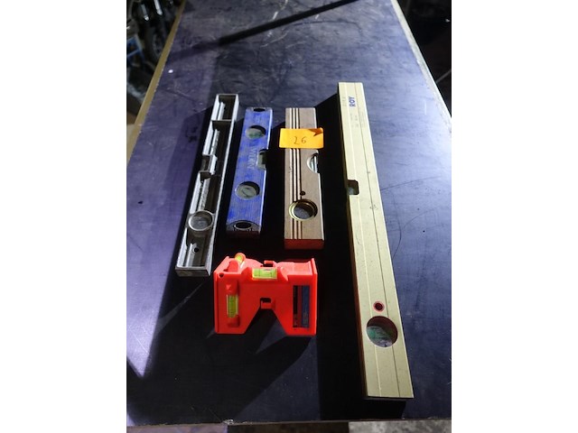 5 waterpassen - afbeelding 7 van  10