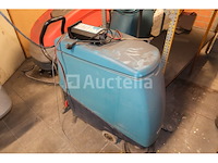 5 wetrok vloerschrijvers (nog te renoveren) - afbeelding 6 van  17