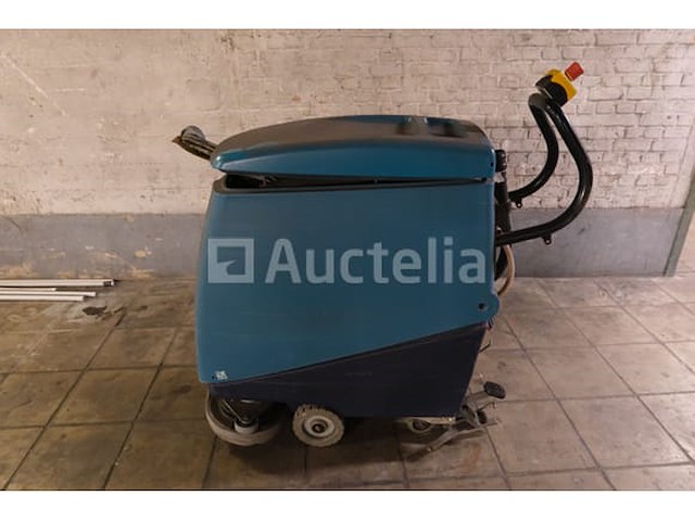 5 wetrok vloerschrijvers (nog te renoveren) - afbeelding 1 van  17