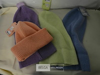 5 wintermutsen div. kleuren - afbeelding 1 van  2