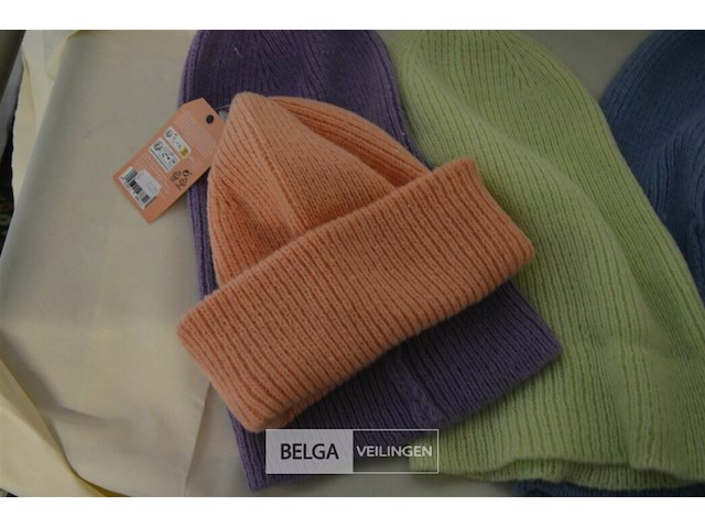 5 wintermutsen div. kleuren - afbeelding 2 van  3