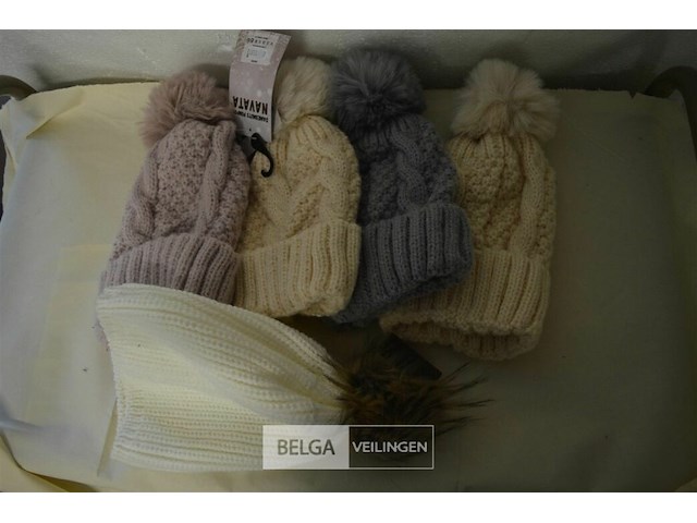 5 wintermutsen met pompon div. kleuren - afbeelding 1 van  4