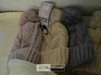 5 wintermutsen met pompon div. kleuren - afbeelding 2 van  4