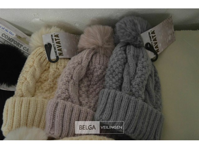 5 wintermutsen met pompon div. kleuren - afbeelding 2 van  4