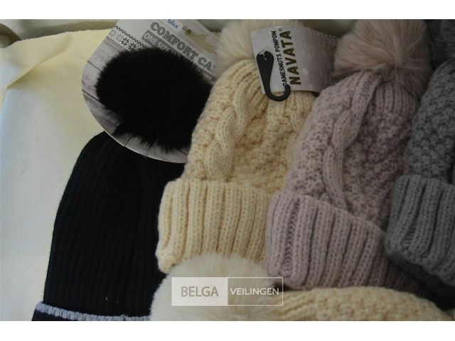 5 wintermutsen met pompon div. kleuren - afbeelding 4 van  4
