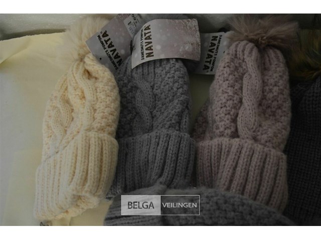 5 wintermutsen met pompon div. kleuren - afbeelding 2 van  4