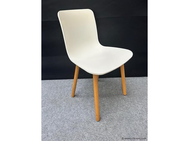 5 x design vergaderstoel vitra hal r wood - afbeelding 4 van  9