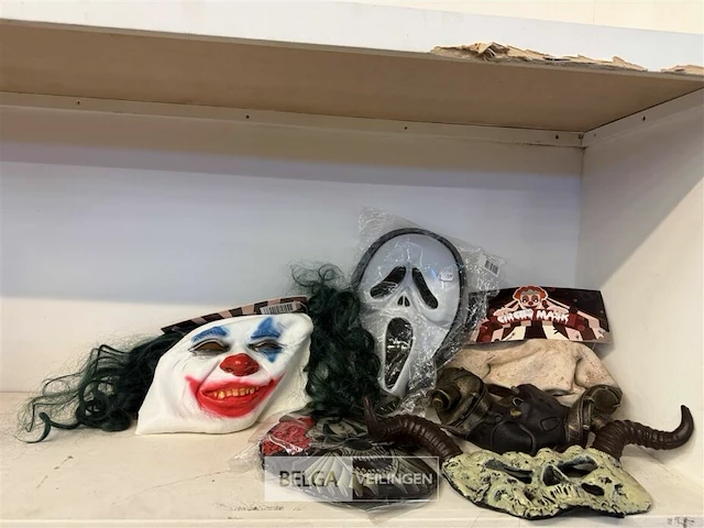 ± 5 x halloween maskers - afbeelding 1 van  5