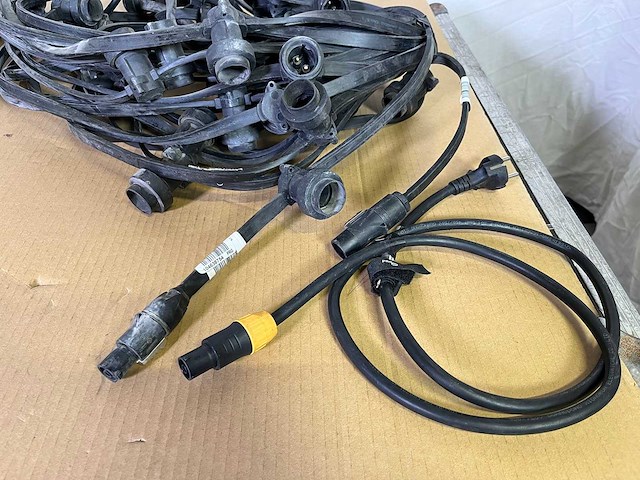 5 x lightchain 25.00m 50xb22 true1 (in/out) w/plastic boxes - afbeelding 5 van  5