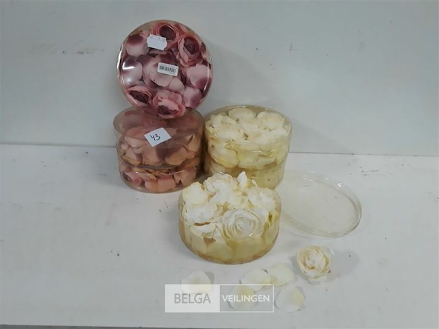 5 x roosjes + blaadjes - afbeelding 1 van  3