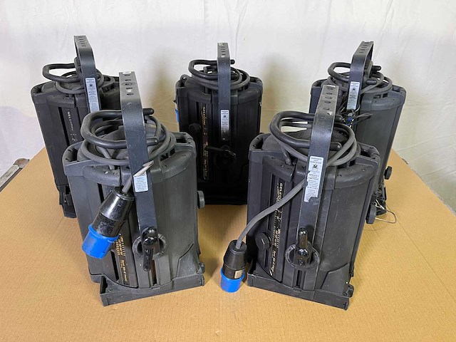 5 x selecon rama fresnel 1200w cee16b3 - afbeelding 1 van  5