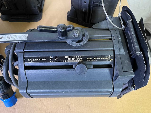 5 x selecon rama fresnel 1200w cee16b3 - afbeelding 2 van  5