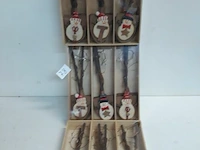 5 x sneeuwman 6 stuks op schup 18 cm 3 assorti - afbeelding 2 van  3
