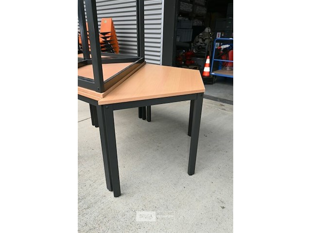 5 x trapeziumvormige tafel - afbeelding 4 van  5