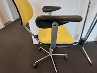 5 x vintage bureaustoelen fritz hansen kevi - design jörgen rasmussen - afbeelding 3 van  4