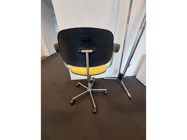 5 x vintage bureaustoelen fritz hansen kevi - design jörgen rasmussen - afbeelding 4 van  4