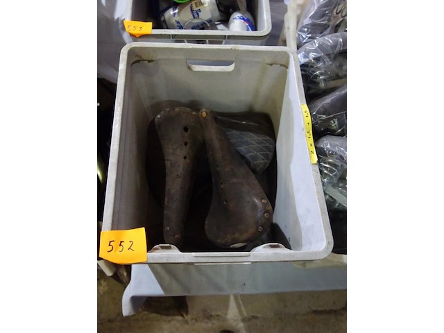 5 zadels (vintage) - afbeelding 1 van  1