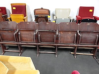 5-zit houten antieke theaterstoel - afbeelding 1 van  7