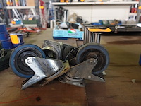 5 zwenkwielen en 4 poten - afbeelding 2 van  3