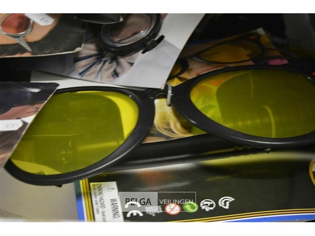 ±50 div carnavalbrillen - afbeelding 2 van  8