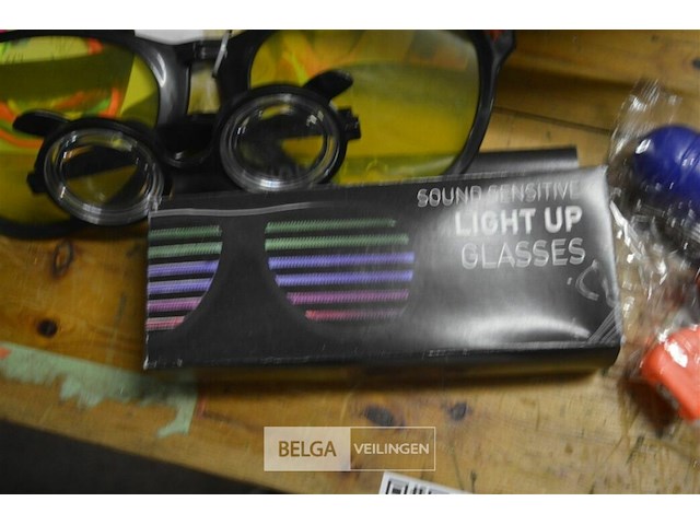 ±50 div carnavalbrillen - afbeelding 3 van  8