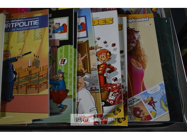 ±50 div stripverhalen - afbeelding 3 van  6