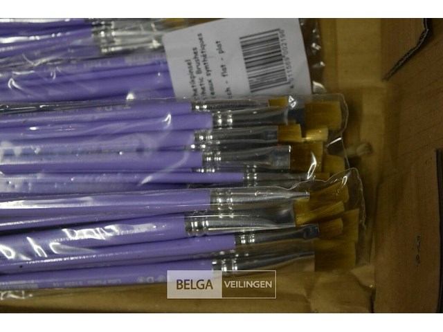 ±50 div verfborstels - afbeelding 2 van  2