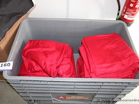 50 doeken in rode stof afm - afbeelding 1 van  2