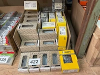50 dozen slagpluggen en pluggen