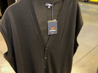 50 gilets/debardeurs - afbeelding 2 van  12