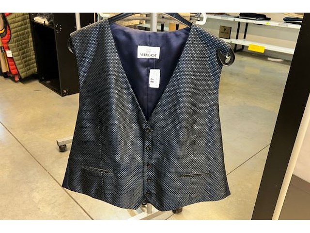 50 gilets/debardeurs - afbeelding 5 van  12