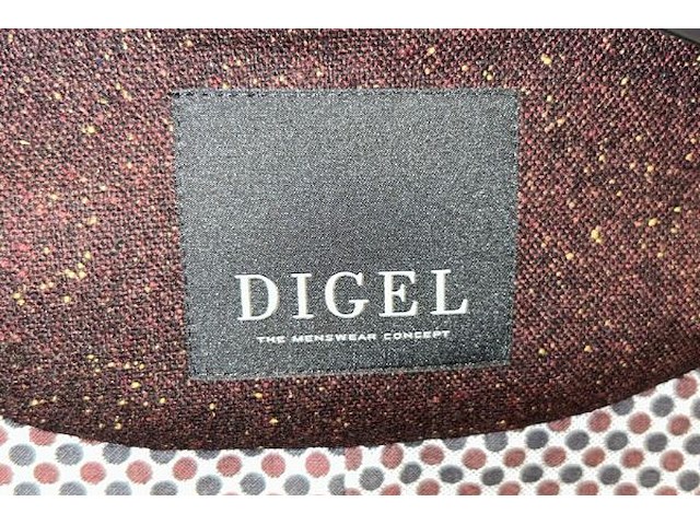 50 gilets/debardeurs - afbeelding 10 van  12