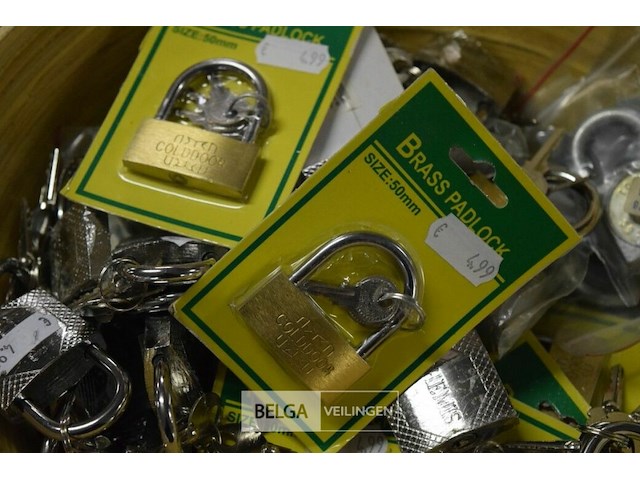 ±50 hangsloten - afbeelding 2 van  3