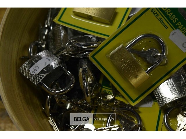 ±50 hangsloten - afbeelding 3 van  3