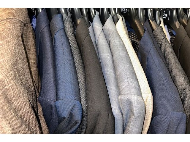 50 kostuum vesten - afbeelding 3 van  13