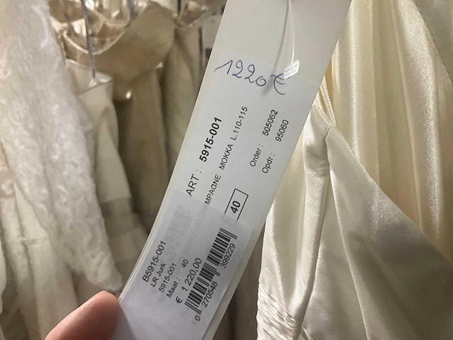 50 linea raffaelli diverse bruidsjurken (totaalprijs) - afbeelding 15 van  25