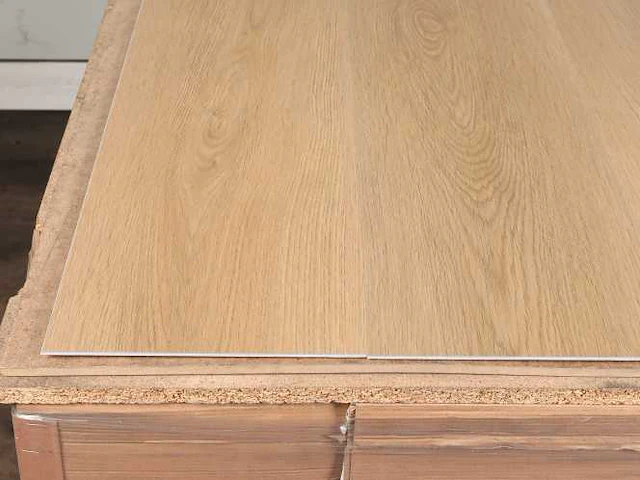 50 m2 pvc spc click vinyl plank met xps onderlaag - 1220 x 228 x 4+1 mm - afbeelding 2 van  4