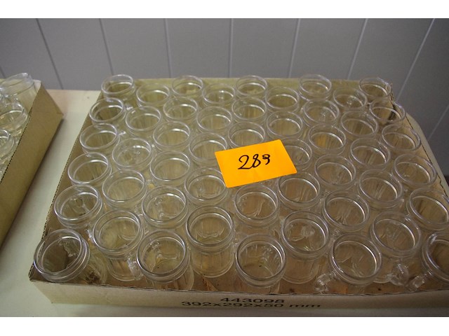 50 mini-bierpotjes - afbeelding 1 van  2