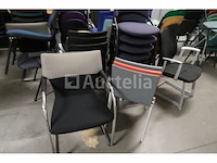50 ongelijke stoelen - afbeelding 5 van  12