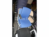 50 ongelijke stoelen - afbeelding 8 van  12