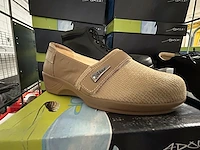 50 paar orthopedische schoenen - afbeelding 4 van  7