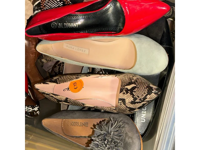 50 paar schoenen - afbeelding 2 van  6