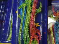 ±50 pakjes coctailstokjes (strooigoed carnaval) - afbeelding 3 van  3