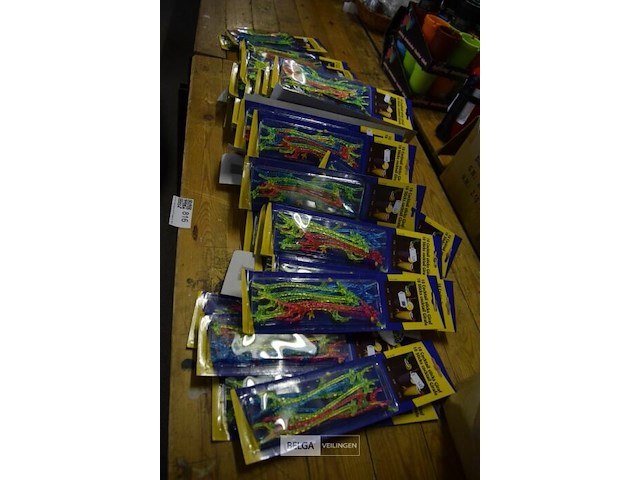 ±50 pakjes coctailstokjes (strooigoed carnaval) - afbeelding 1 van  3