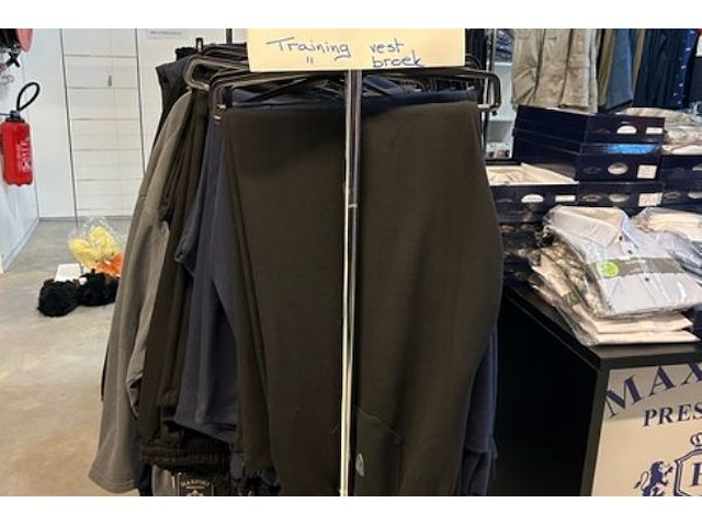 50 training vesten en broeken - afbeelding 3 van  10