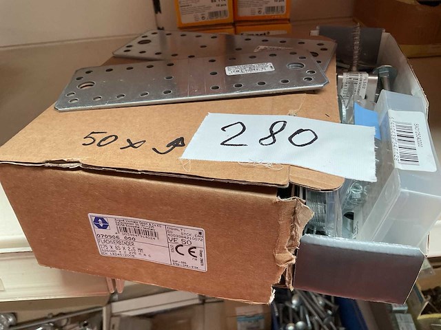50 verbindingen en bevestiging - afbeelding 2 van  6