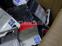 50 verschillende reparatieblaren (schroeven, spijkers, haken, ...) - afbeelding 5 van  6